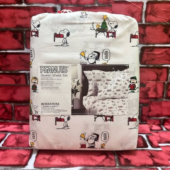 Peanuts Christmas Charlie Brown & Snoopy QUEEN Sheets - Picture 4 of 5